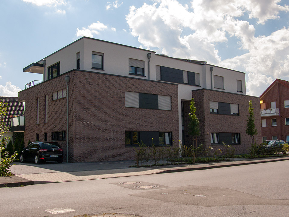 Mehrfamilienhaus Stennerlandstraße Bild 1